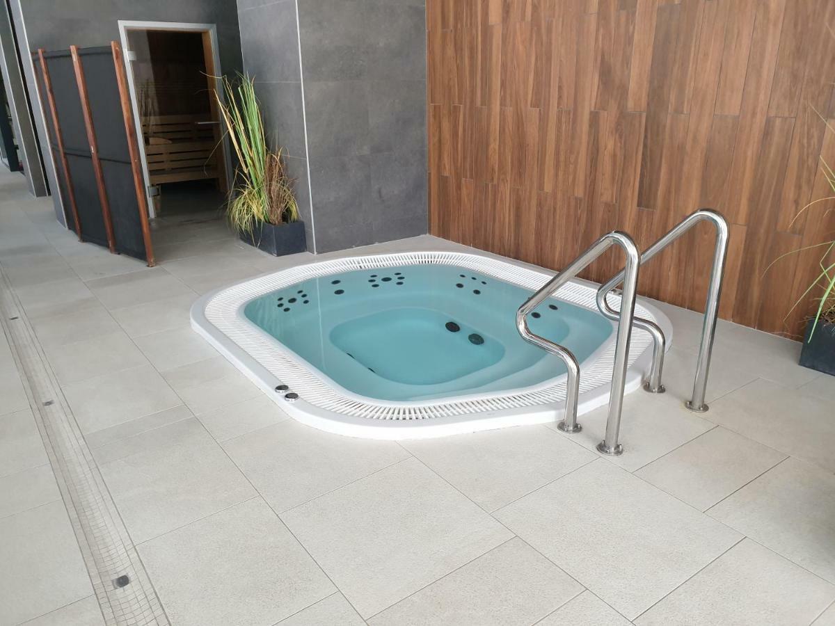 Apartament Z Basenem Laura Polanki Park Apartment Kolobrzeg Ngoại thất bức ảnh